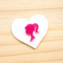 APLIQUE RESINA DOBLE - CORAZÓN BARBIE SILUETA