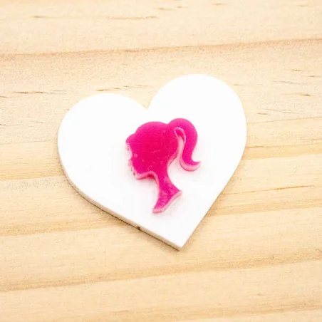 APLIQUE RESINA DOBLE - CORAZÓN BARBIE SILUETA